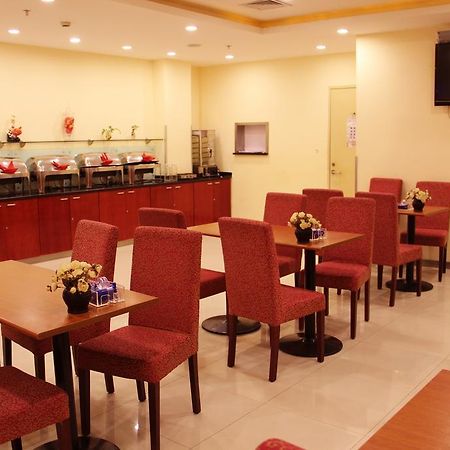 Hanting Express Shanghai Jinqiao Middle Yanggao Road Exterior foto